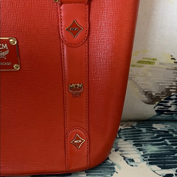 MCM Vibrant orange Leather Tote - Picture 3 of 8